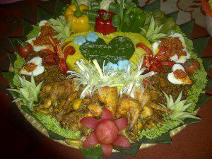 jual tumpeng di bandung dan cimahi harga murah kualitas terjamin hub 082118368267