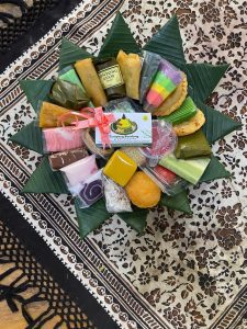 kue tampah isi 25 kue