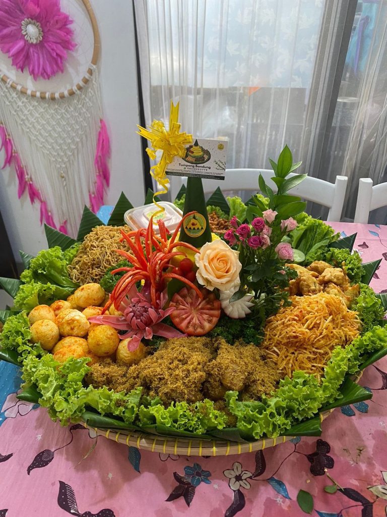 Tumpeng bandung