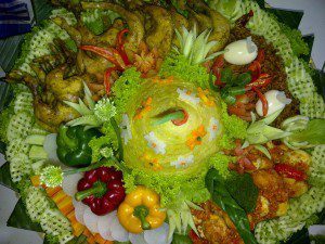 Apa sih resep tumpeng bandung Enak Citarasa Tradisional